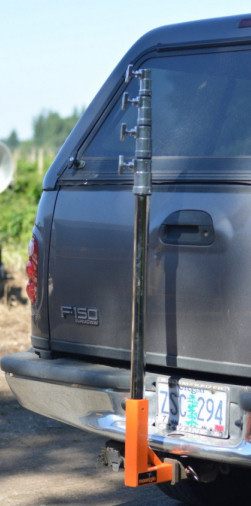 Moonglo Work Light Balloon Lighting Systems offers a hitch mount adapter ofr vehicles